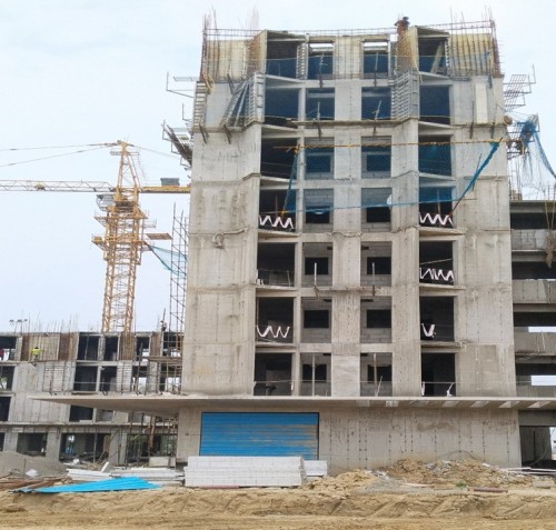 Hostel Block H5 – 7th floor slab casting work completed 8TH floor slab shuttering  work in progress. 06.07.2022.jpg
