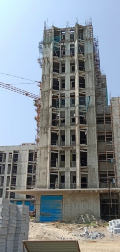 Hostel Block H5 – 9th floor slab casting work completed. 10th floor steel & shuttering work in progress  13.09.2022.jpg