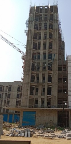 Hostel Block H5 –10th slab casting work completed. 11th  floor steel & shuttering work in progress  03.10.2022.jpg