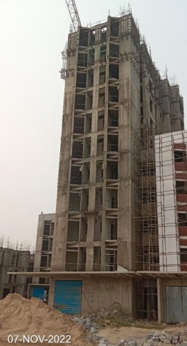 Hostel Block H5 –11th-floor slab casting completed..jpg