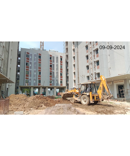 Hostel Block H4 (Internal)– Ceiling work in progress. Plumbing work in progress. Paint work in progress. External cleaning work in progress.